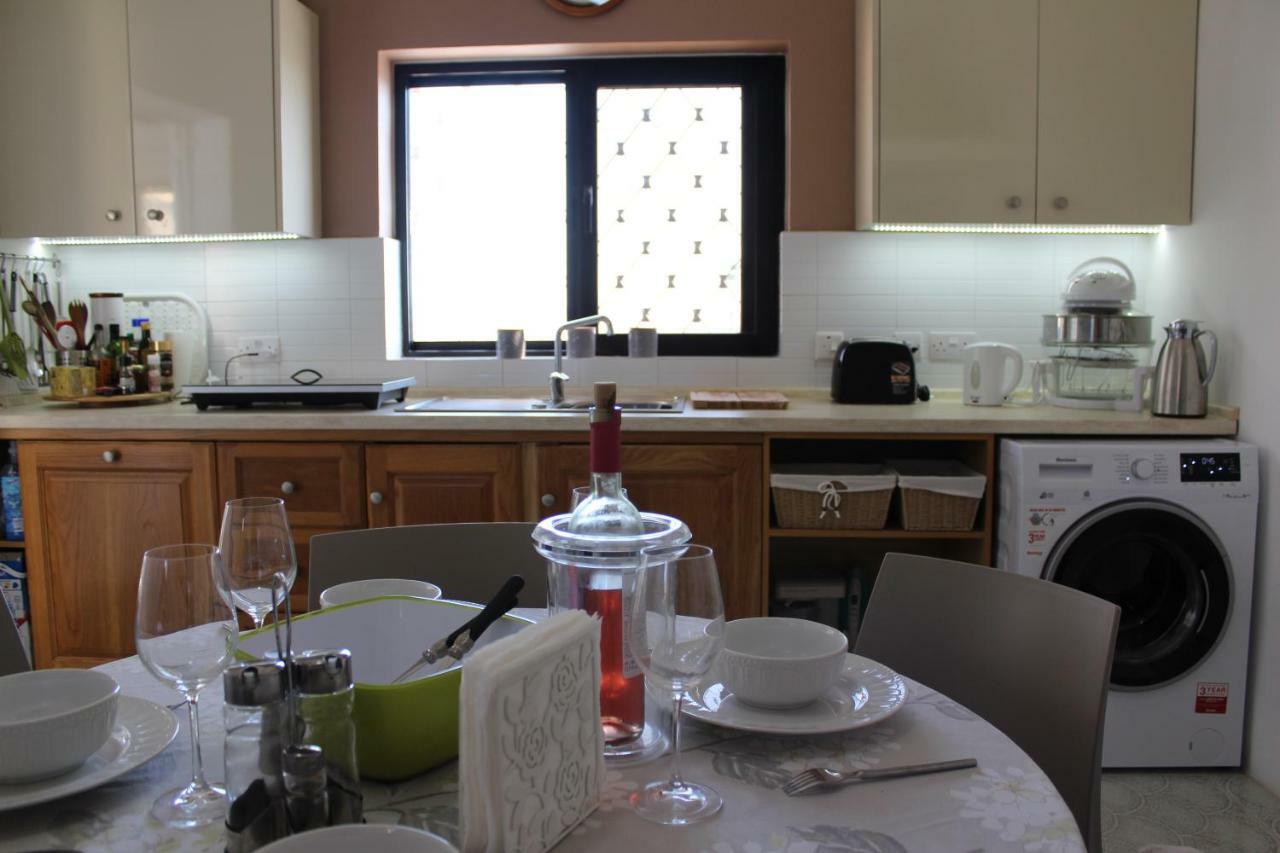Cosy Home เมลลิฮา ภายนอก รูปภาพ